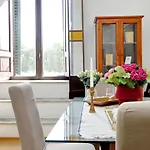 Cavour 2 Bedrooms Apartment