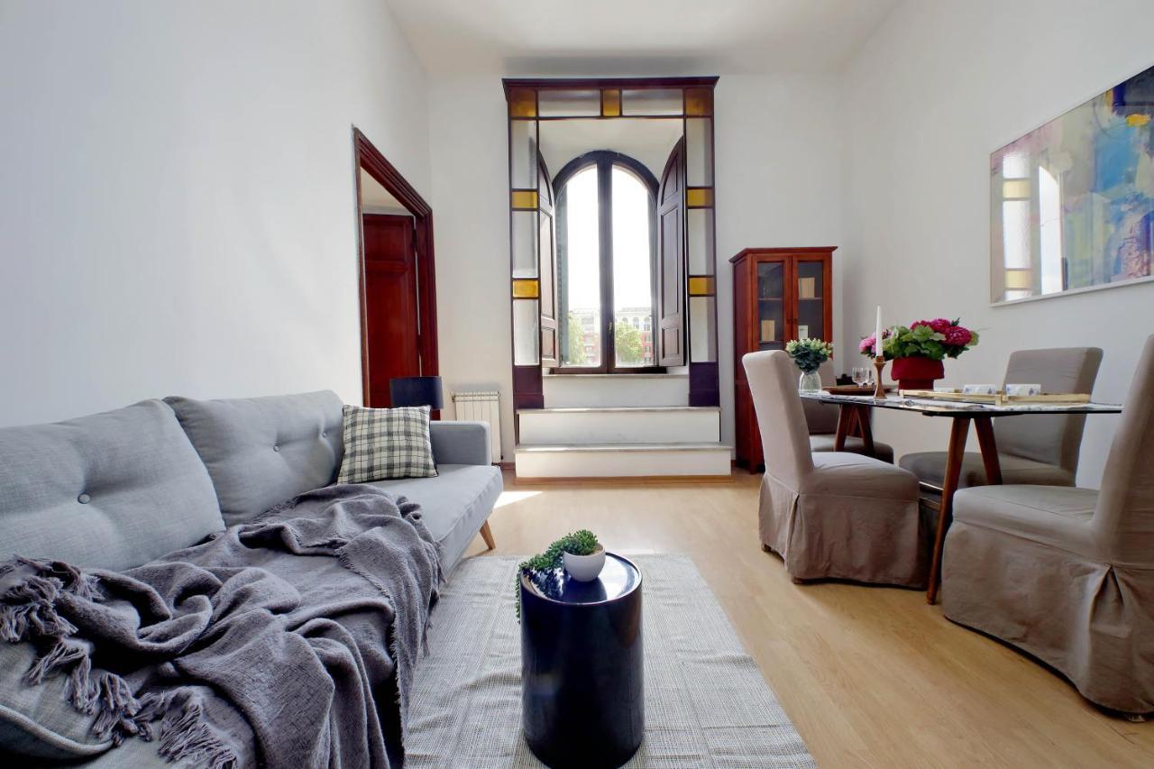 Apartment Cavour 2 Bedrooms *